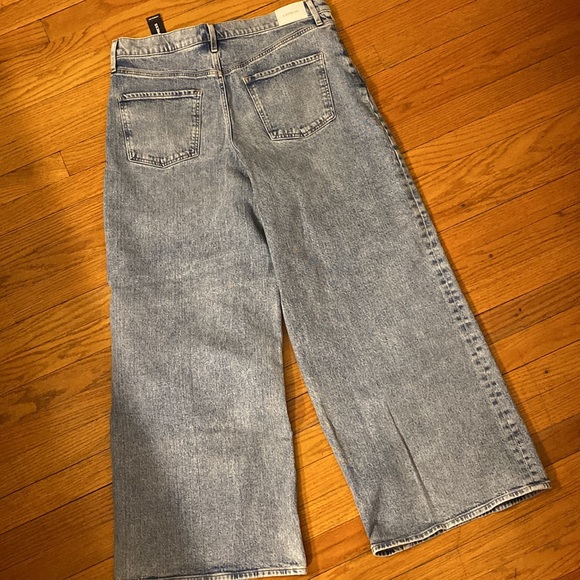 Relaxed wide leg super high rise jeans 14s - Picture 4 of 8